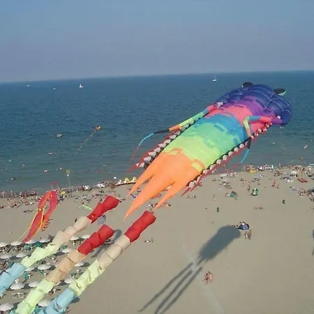 Кемпинг Mare E Pineta 4*