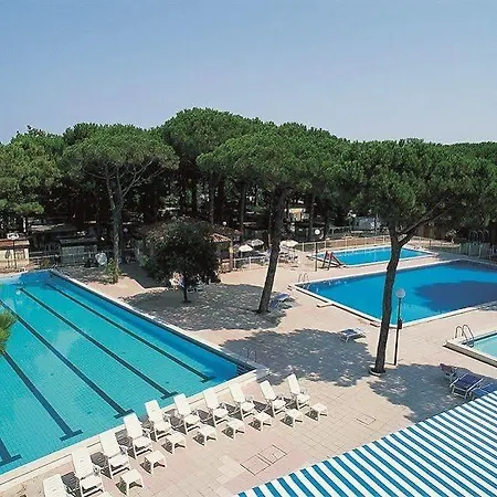 Кемпинг Mare E Pineta Лидо-ди-Спина