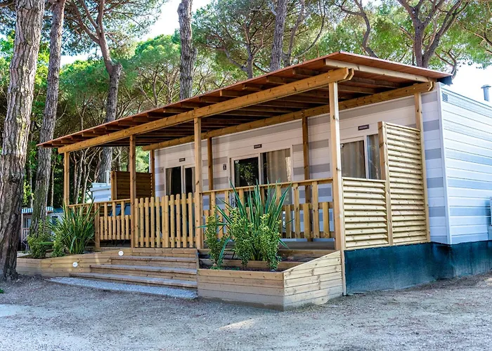 Camping Mare E Pineta 4*