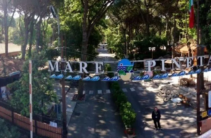 Mare E Pineta Camping