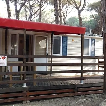 Mare E Pineta Camping 4*