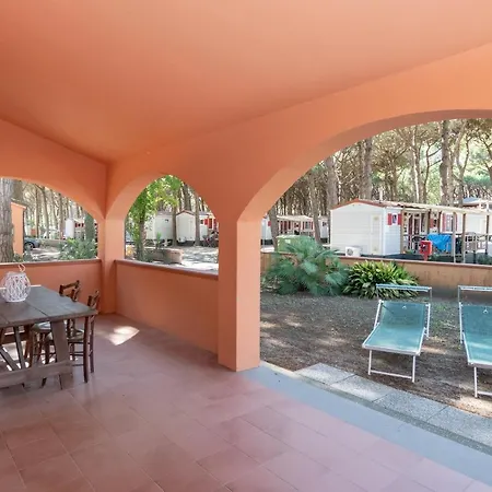 Mare E Pineta Camping 4*