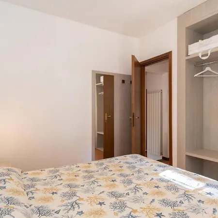 Camping Mare E Pineta 4*