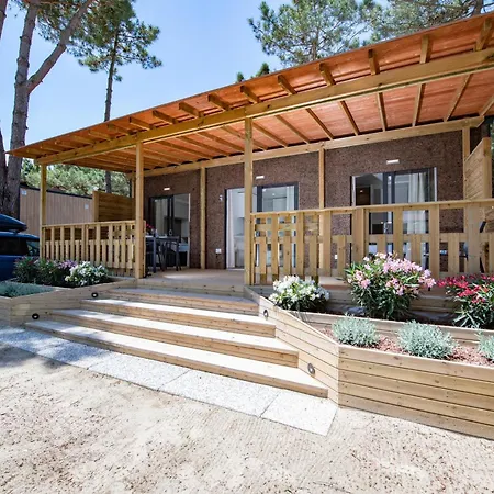 Camping Camping Mare E Pineta 4*