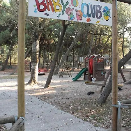 Camping Mare E Pineta 4*
