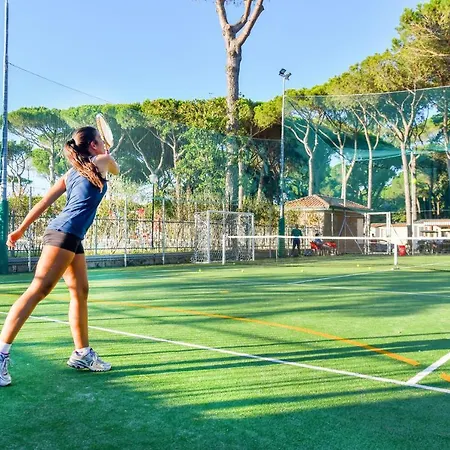 Mare E Pineta Camping 4*