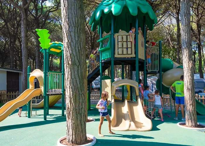 Camping Mare E Pineta 4*