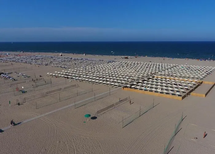 Camping Mare E Pineta 4*