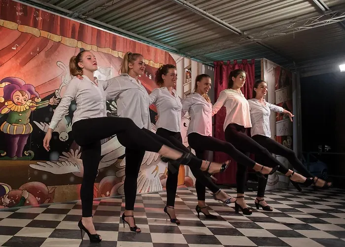 Camping Mare E Pineta 4*